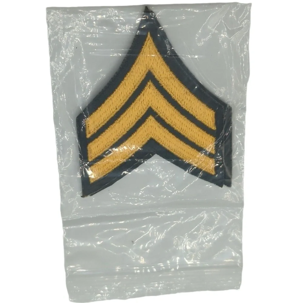 Army Sergeant E-5 Gold GREEN Rank Insignia Chevron Patches - Picture 5 of 5